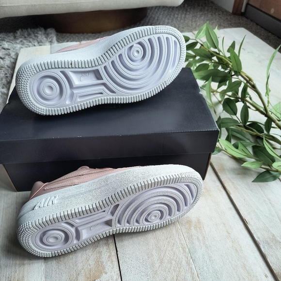 Nike Air Force 1 PLT.AF.ORM sneakers (BRAND NEW) never worn!! Light Pink! 7.5 - Picture 3 of 8